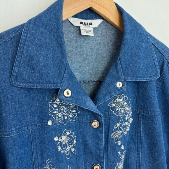 Vintage Allia Petites Women’s 10P Blue Floral Embroidered Button Down Shirt Top - Picture 9 of 10